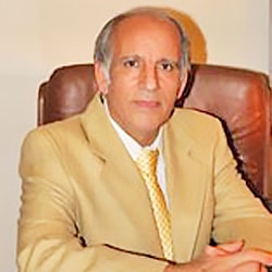 الدكتور رجب شيرواني أخصائي تجميل الانف في ايران