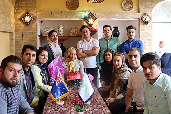 سوپرایز جشن تولد برای توریست استرالیایی