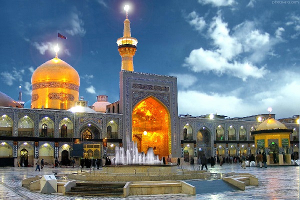 نمایی از مرقد امام رضا در قطب گردشگری مذهبی ایران شهر مشهد
