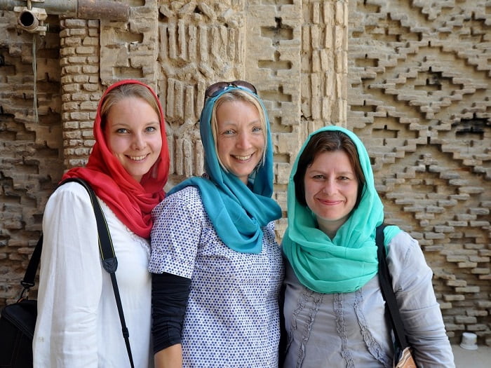 Dress Code for Female Tourists in Iran - A Guide for Travelers