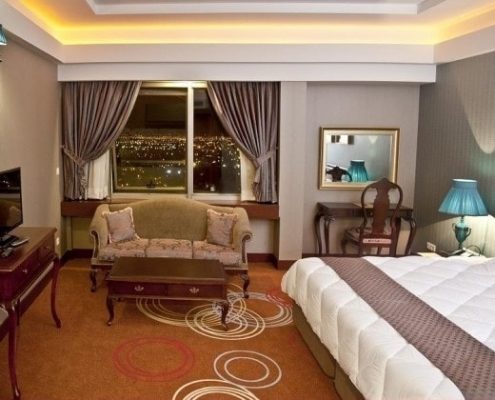 shiraz grand hotel